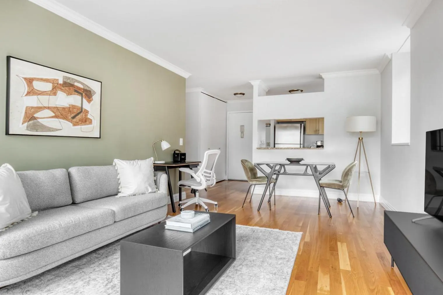 Midtown 1Br W Dm Elevator Gym Nr Times Sq Nyc-799 Apartment New York
