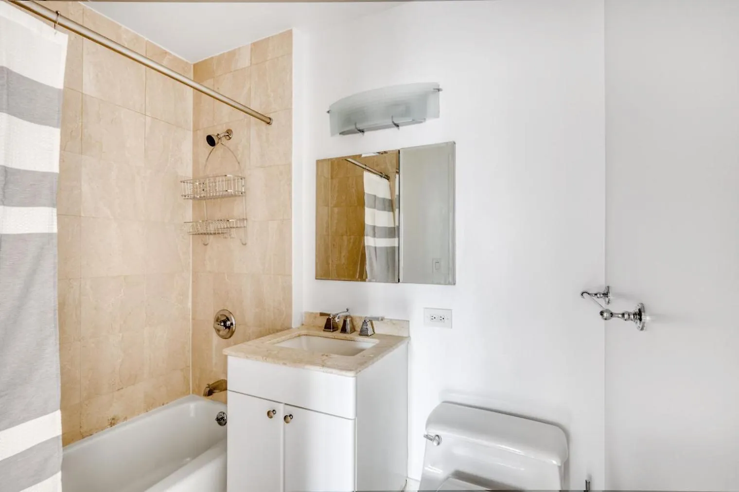 Midtown 1Br W Dm Elevator Gym Nr Times Sq Nyc-799 Apartment New York